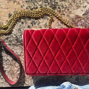New with tags Jill & Ally red velvet crossbody bag with gold chain strap